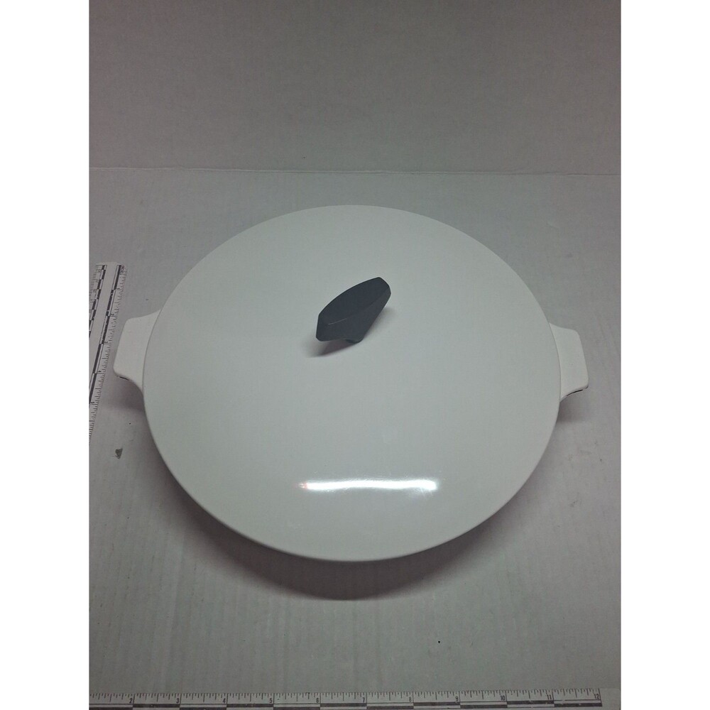 Vintage Corning Ware Buffet Server 10" Skillet Casserole B-10 & Lid Nice Shape